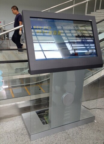 南京南站廣告機、南京站北站房查詢機成功交付