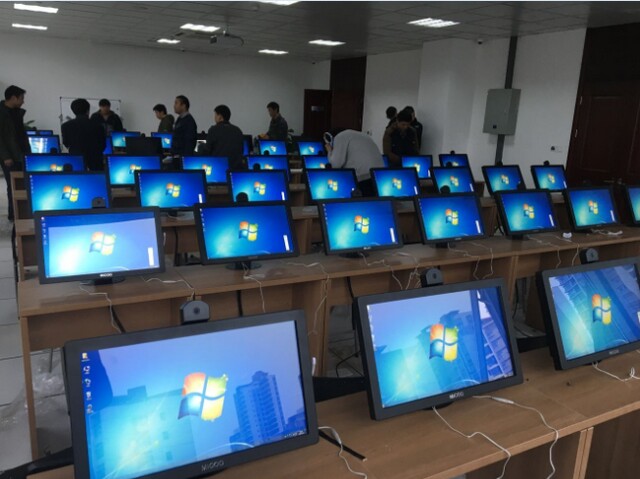 蘇州園區(qū)車管所考試機27臺、學習機48臺、排隊叫號系統(tǒng)